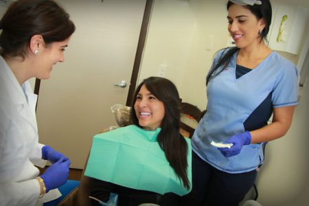 What Is A Dental Assistant?